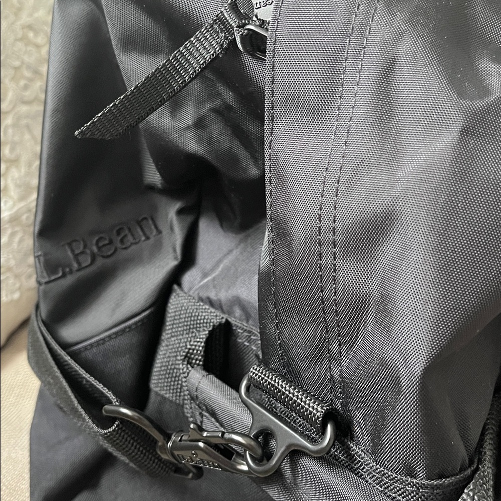 L.L.Bean adventure duffle bag M Unisex - Picture 6 of 7